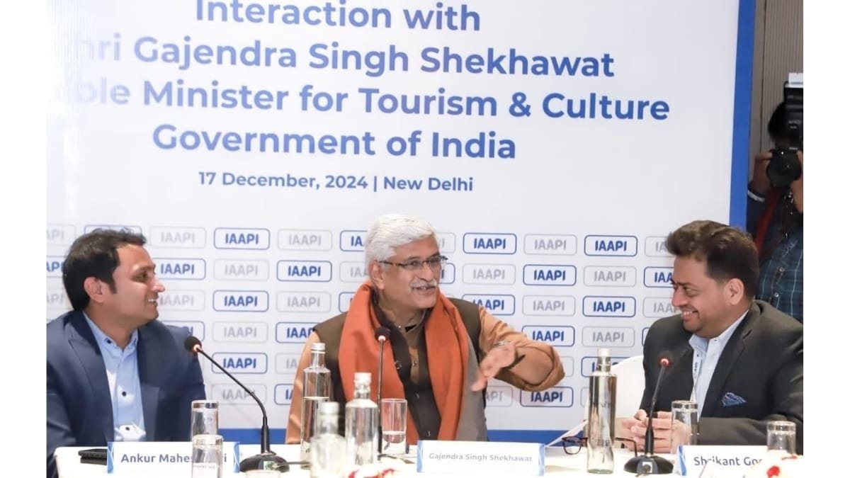 IAAPI Delegation Meets Honorable Minister Gajendra Singh Shekhawat in Delhi